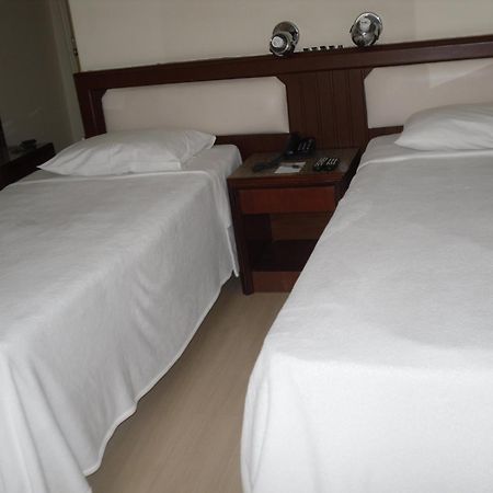 Hotel Cha Prime Curitiba Zimmer foto