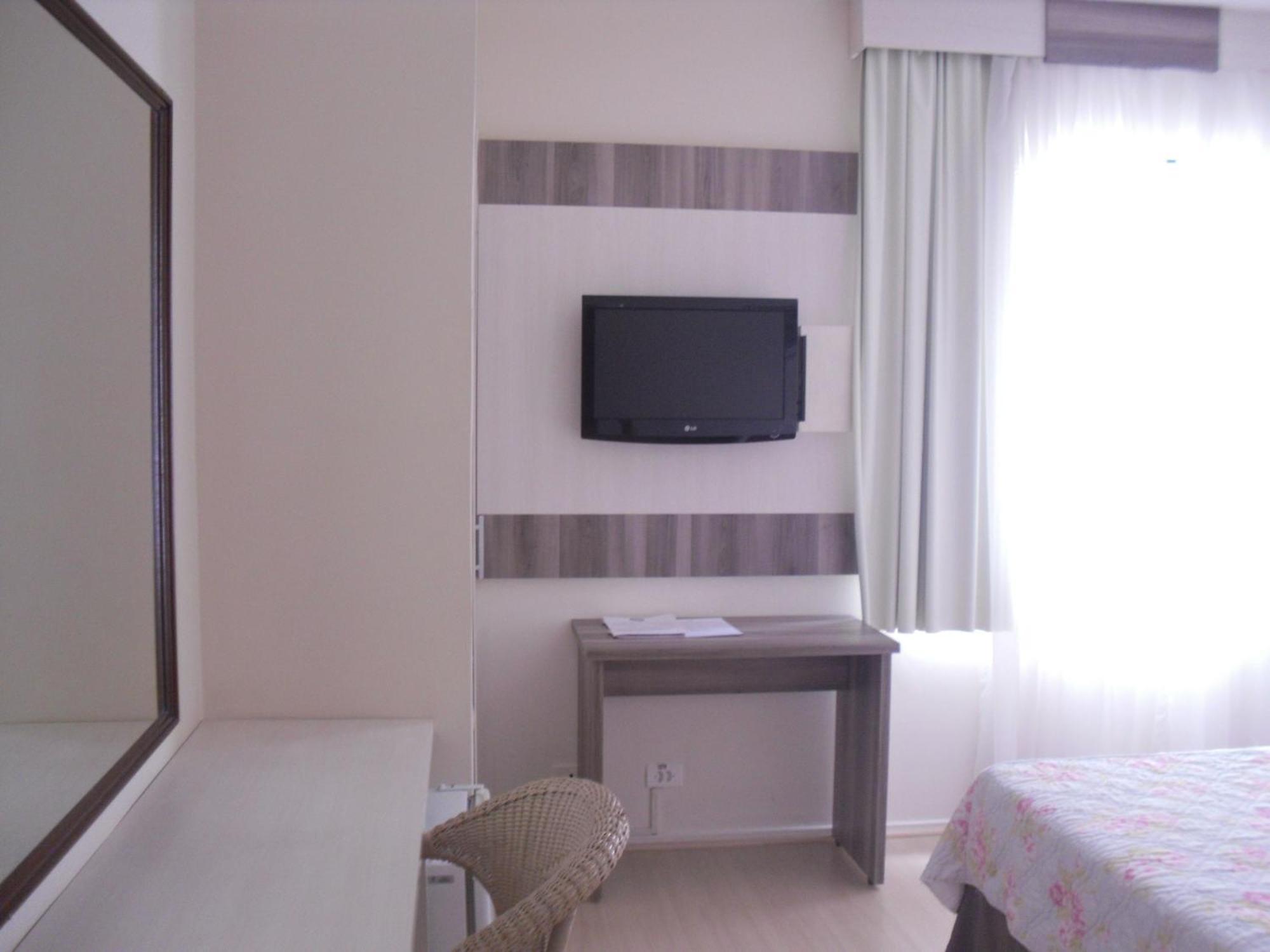 Hotel Cha Prime Curitiba Zimmer foto