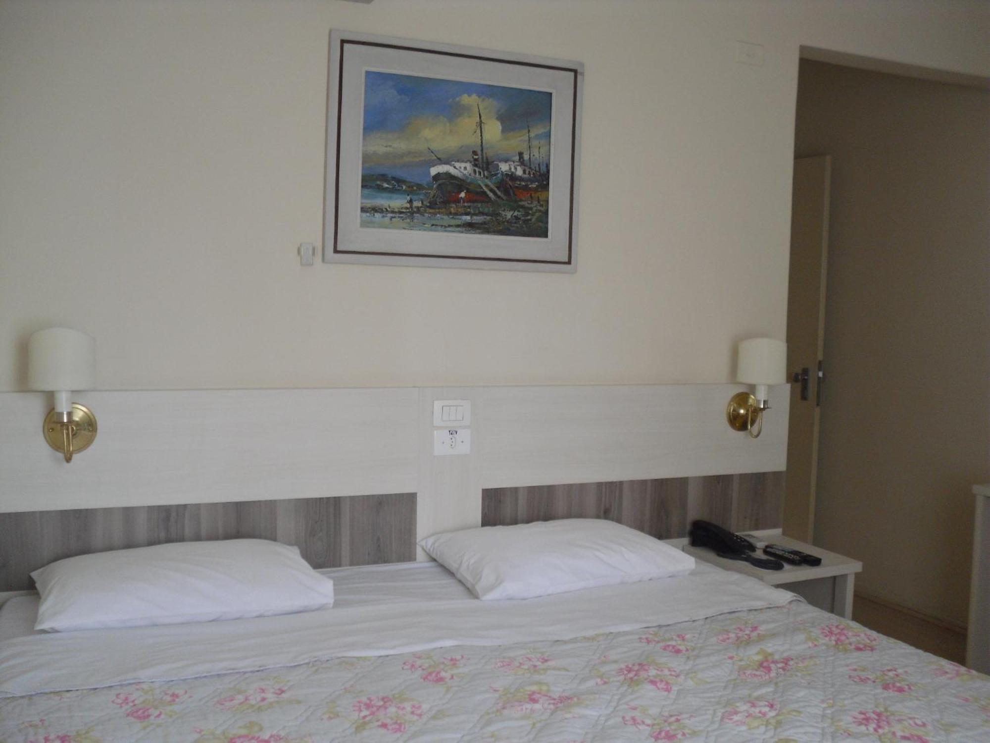 Hotel Cha Prime Curitiba Zimmer foto